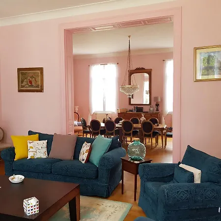 Chateau De L'allee Couette-café *