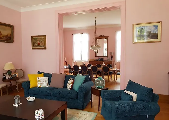 Chateau De L'allee *