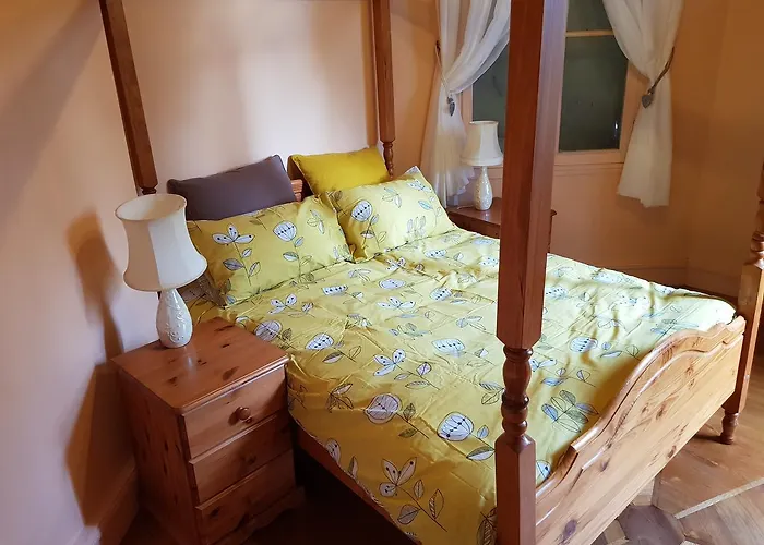 Chateau De L'allee Oda ve Kahvaltı Gontaud-de-Nogaret